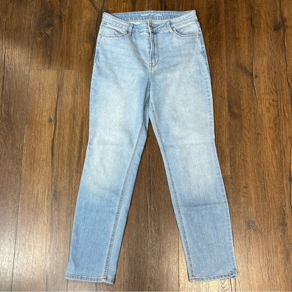 Old Navy High-Waisted Wow Straight Jeans SZ 10 - Picture 3 of 6